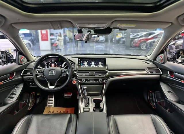 
								Honda Accord, 2022 full									