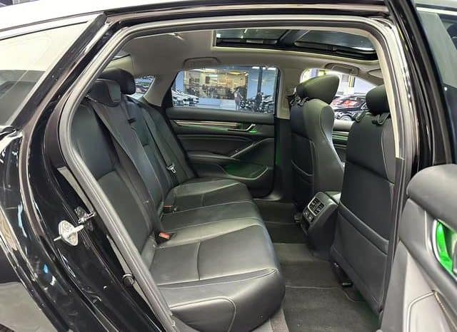
								Honda Accord, 2022 full									