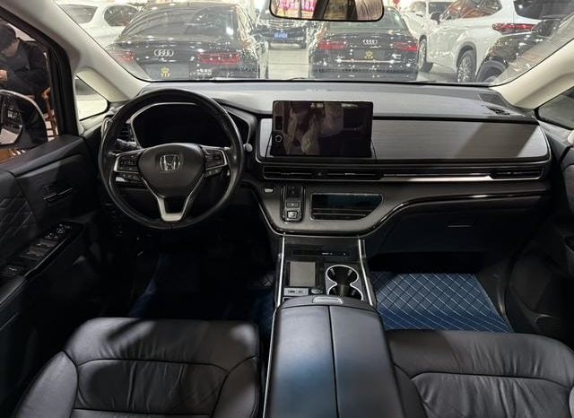 
								Honda Elysion, 2023 full									
