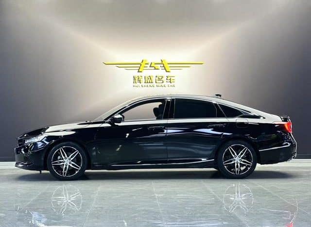 
								Honda Accord, 2022 full									