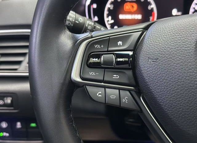 
								Honda Accord, 2022 full									