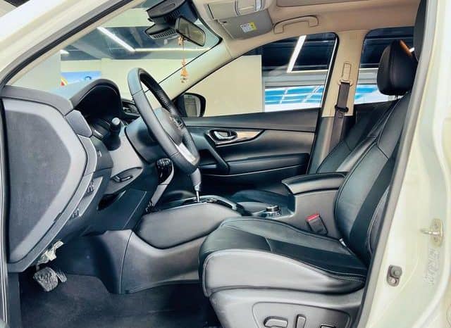 
								Nissan X-Trail (III), 2021 full									