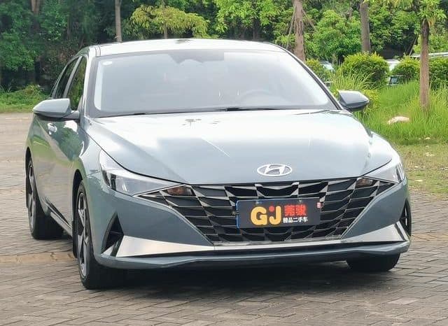 
								Hyundai Elantra (VII), 2021 full									