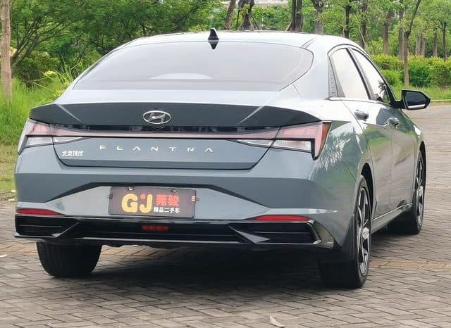 
								Hyundai Elantra (VII), 2021 full									