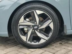 
										Hyundai Elantra (VII), 2021 full									