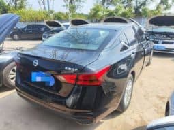 
										Nissan Altima (VI), 2021 full									