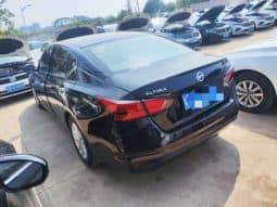 
										Nissan Altima (VI), 2021 full									
