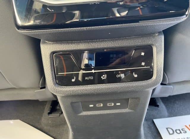 
								Volkswagen ID.6 CROZZ, 2022 full									