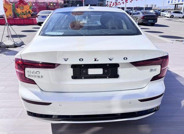 
								Volvo S60, 2023 full									