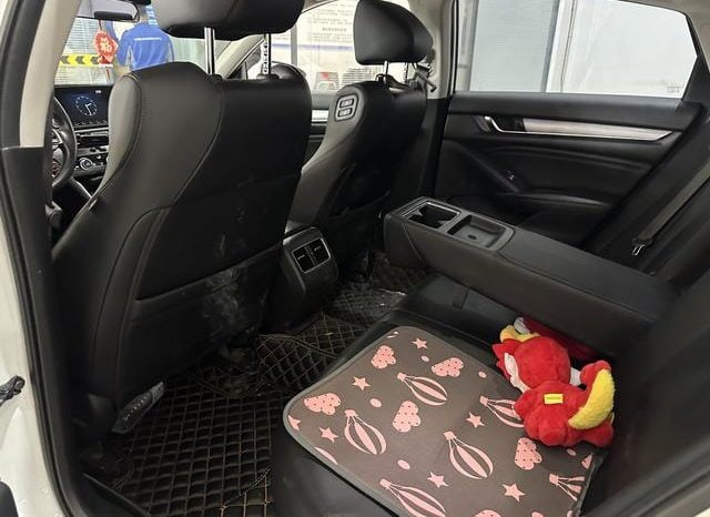 
								Honda Accord, 2020 full									