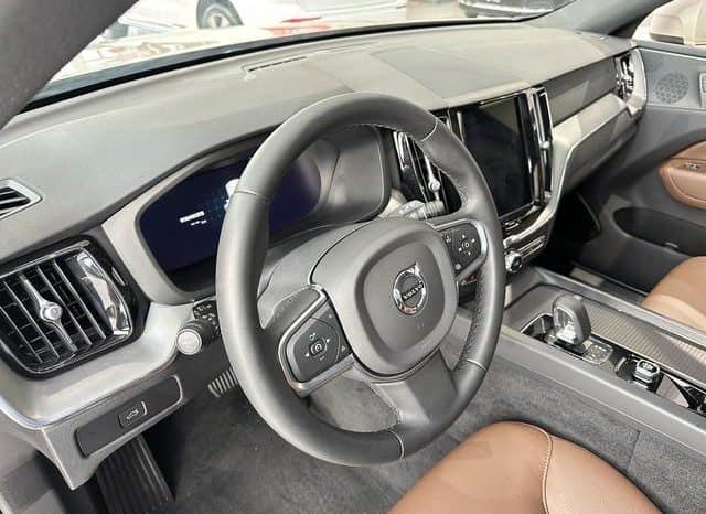 
								Volvo XC60, 2024 full									
