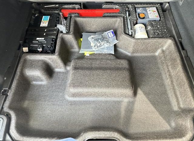 
								Volvo XC60, 2024 full									