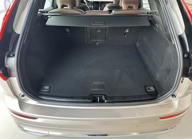 
								Volvo XC60, 2024 full									
