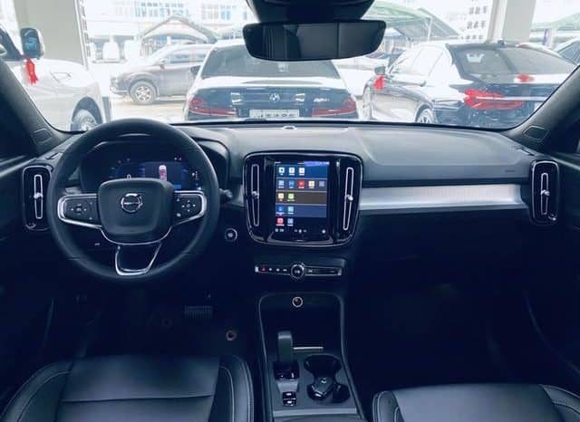
								Volvo XC40, 2023 full									