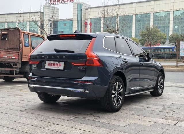 
								Volvo XC60, 2023 full									