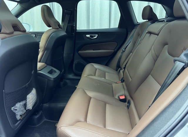 
								Volvo XC60, 2023 full									