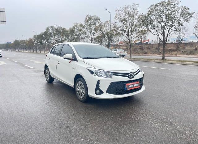 
								Toyota Yaris Ativ, 2021 full									