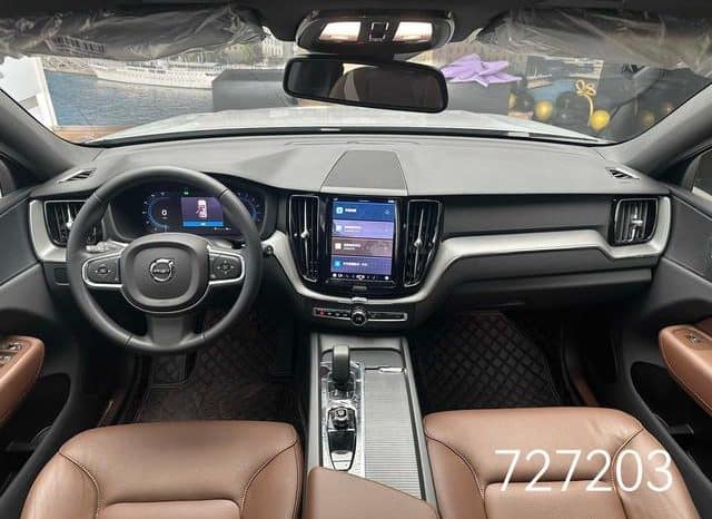 
								Volvo XC60, 2023 full									