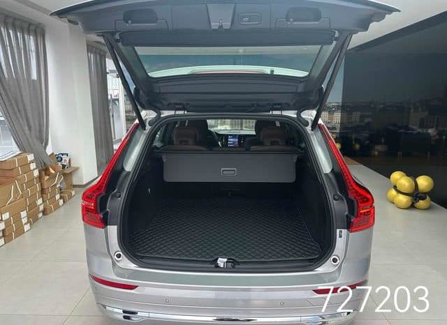 
								Volvo XC60, 2023 full									