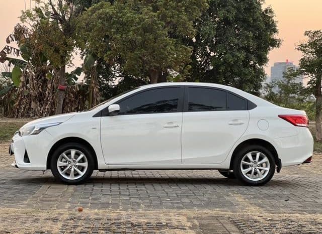 
								Toyota YARiS L Enjoy, 2021 full									