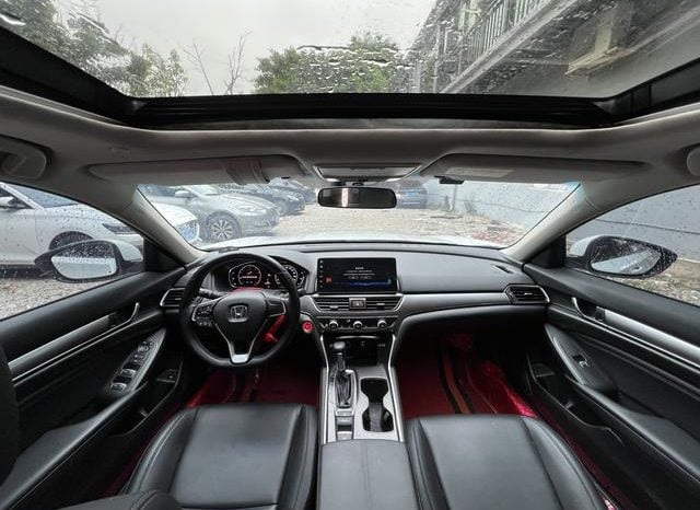 
								Honda Accord, 2022 full									