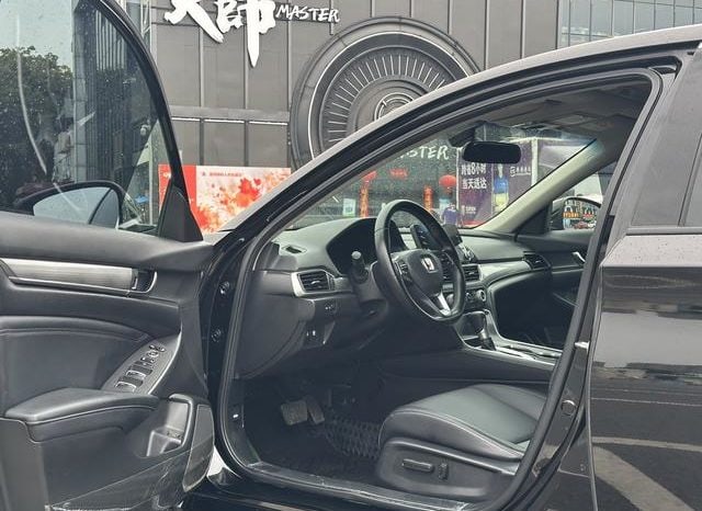 
								Honda Accord, 2021 full									