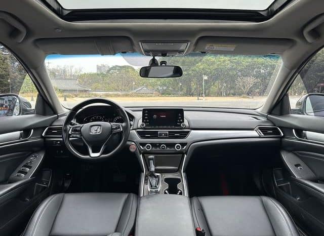 
								Honda Accord, 2021 full									