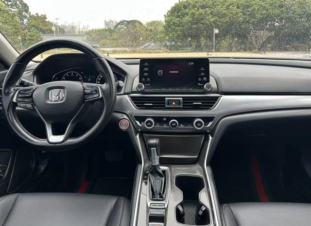 
								Honda Accord, 2021 full									