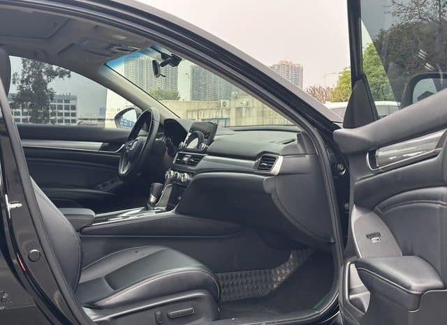 
								Honda Accord, 2021 full									