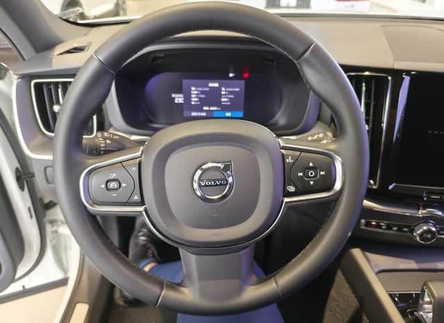 
								Volvo XC60, 2023 full									