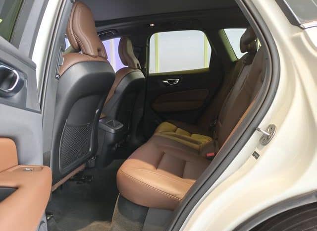 
								Volvo XC60, 2023 full									