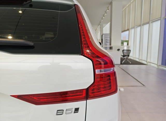 
								Volvo XC60, 2023 full									