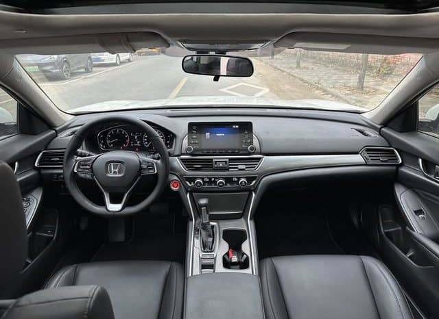 
								Honda Accord, 2020 full									