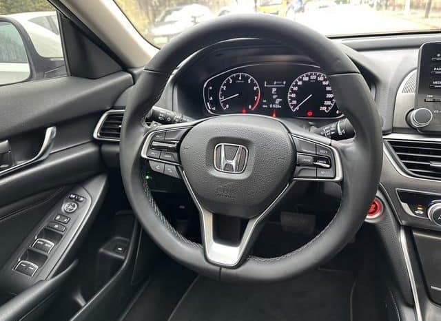 
								Honda Accord, 2020 full									