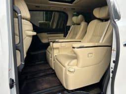 
										Toyota Vellfire, 2020 full									