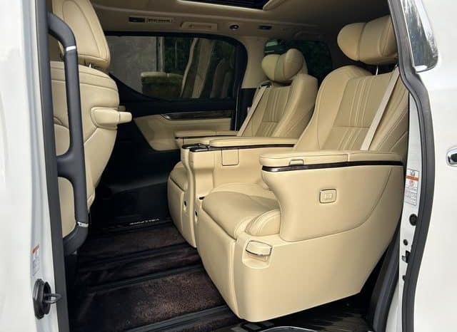 
								Toyota Vellfire, 2020 full									
