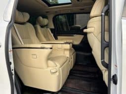 
										Toyota Vellfire, 2020 full									