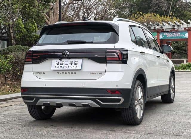 
								Volkswagen T-Cross, 2021 full									