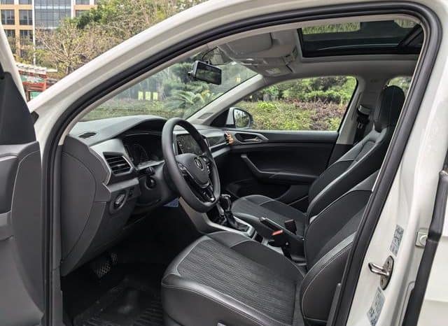
								Volkswagen T-Cross, 2021 full									
