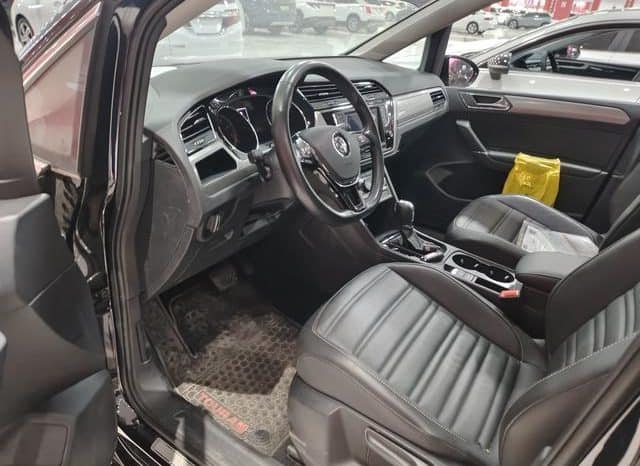 
								Volkswagen Touran L, 2020 full									