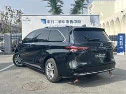 
										Toyota Sienna, 2022 full									