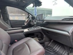 
										Toyota Sienna, 2022 full									