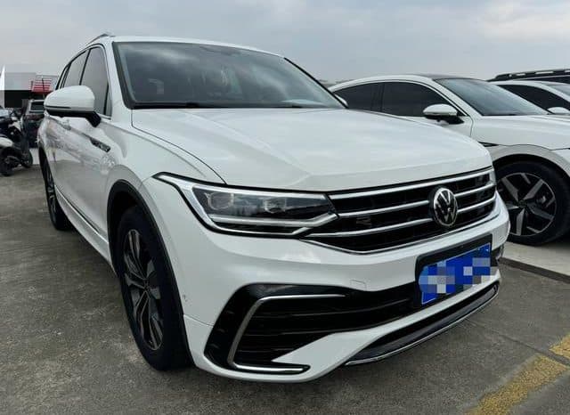 
								Volkswagen Tiguan L, 2022 full									