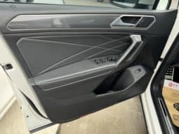 
										Volkswagen Tiguan L, 2022 full									