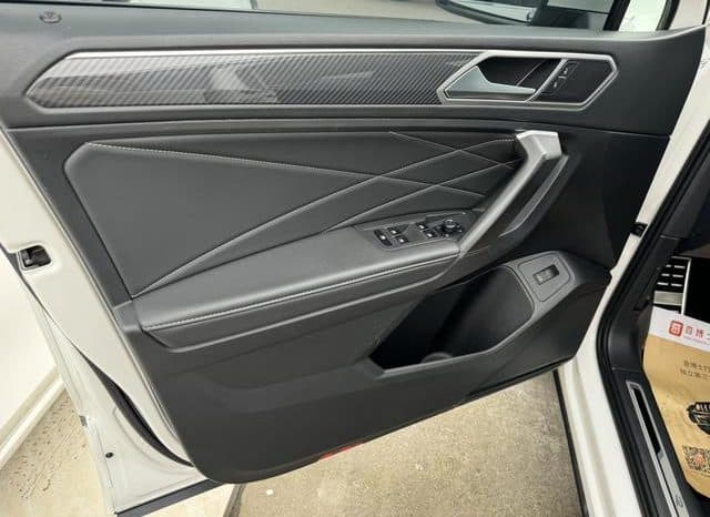 
								Volkswagen Tiguan L, 2022 full									