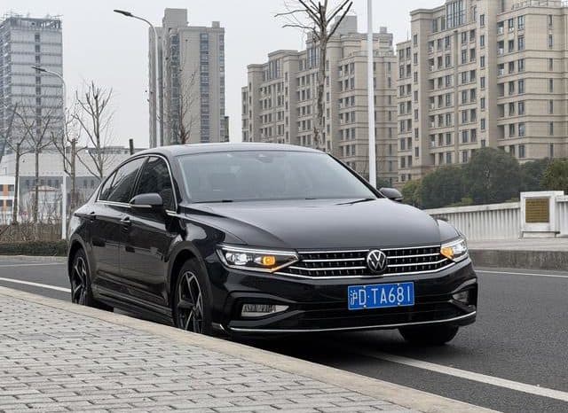 
								Volkswagen Magotan, 2022 full									