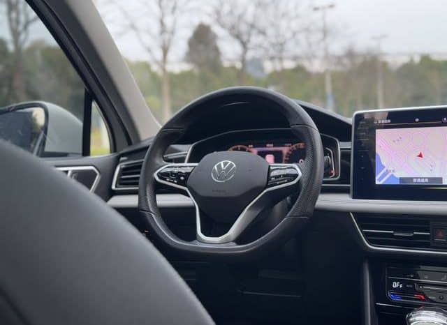 
								Volkswagen Tiguan L, 2022 full									