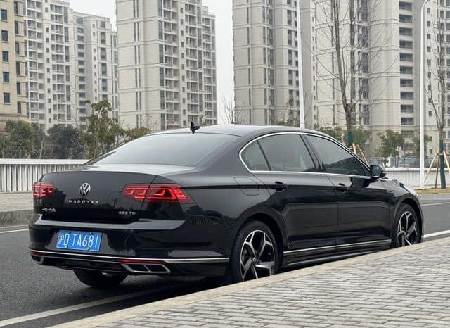 
								Volkswagen Magotan, 2022 full									