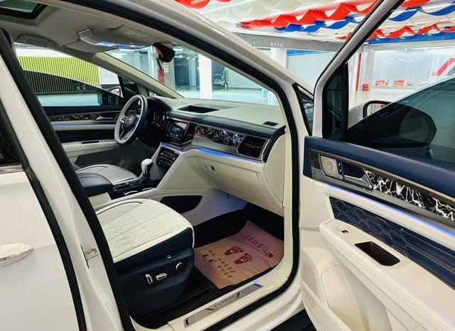 
								Volkswagen Viloran, 2022 full									