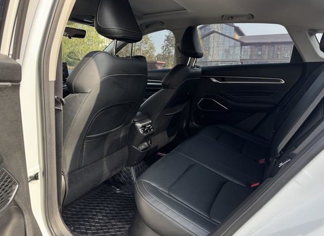 
								Geely Emgrand, 2022 full									